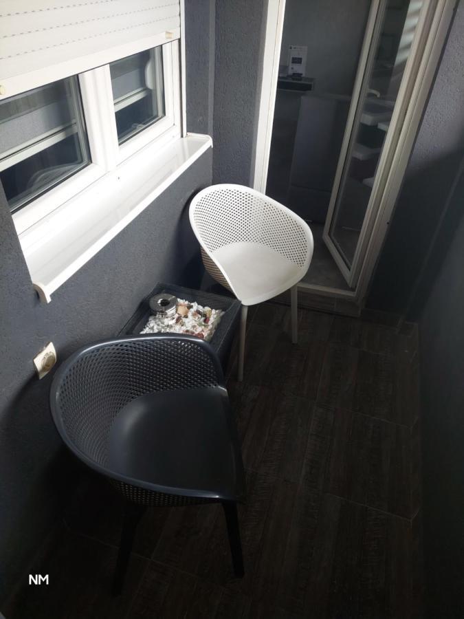 Grey Apartment Ni Dış mekan fotoğraf