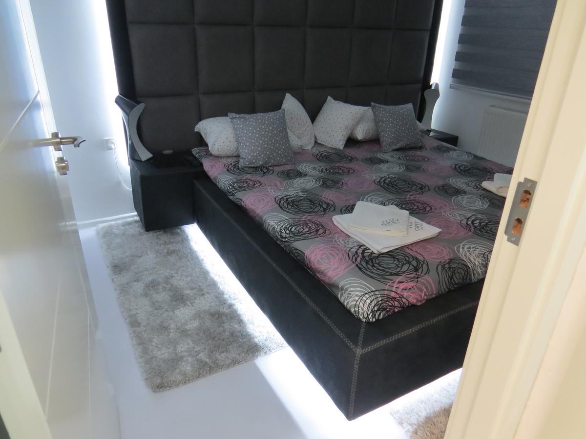 Grey Apartment Ni Dış mekan fotoğraf
