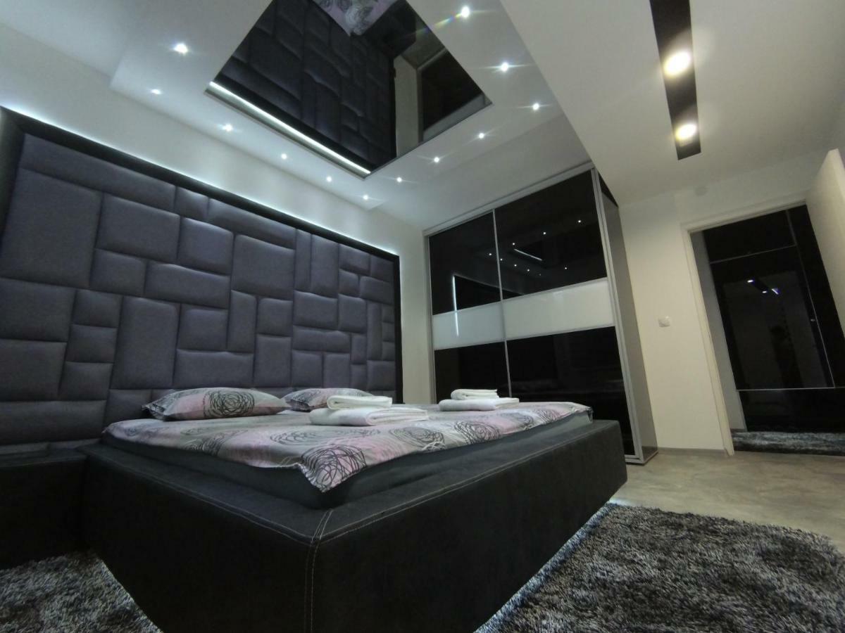 Grey Apartment Ni Dış mekan fotoğraf
