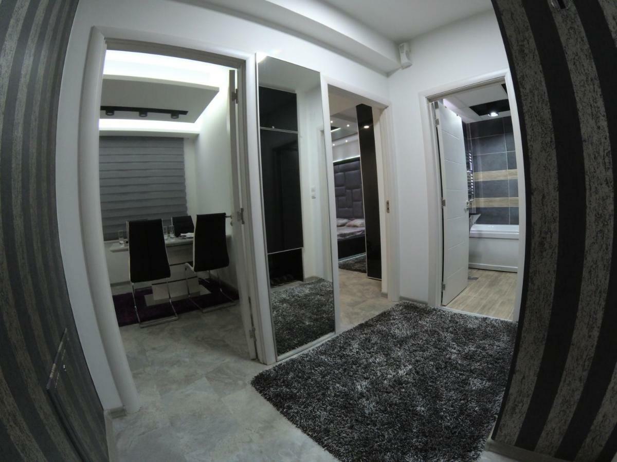 Grey Apartment Ni Dış mekan fotoğraf