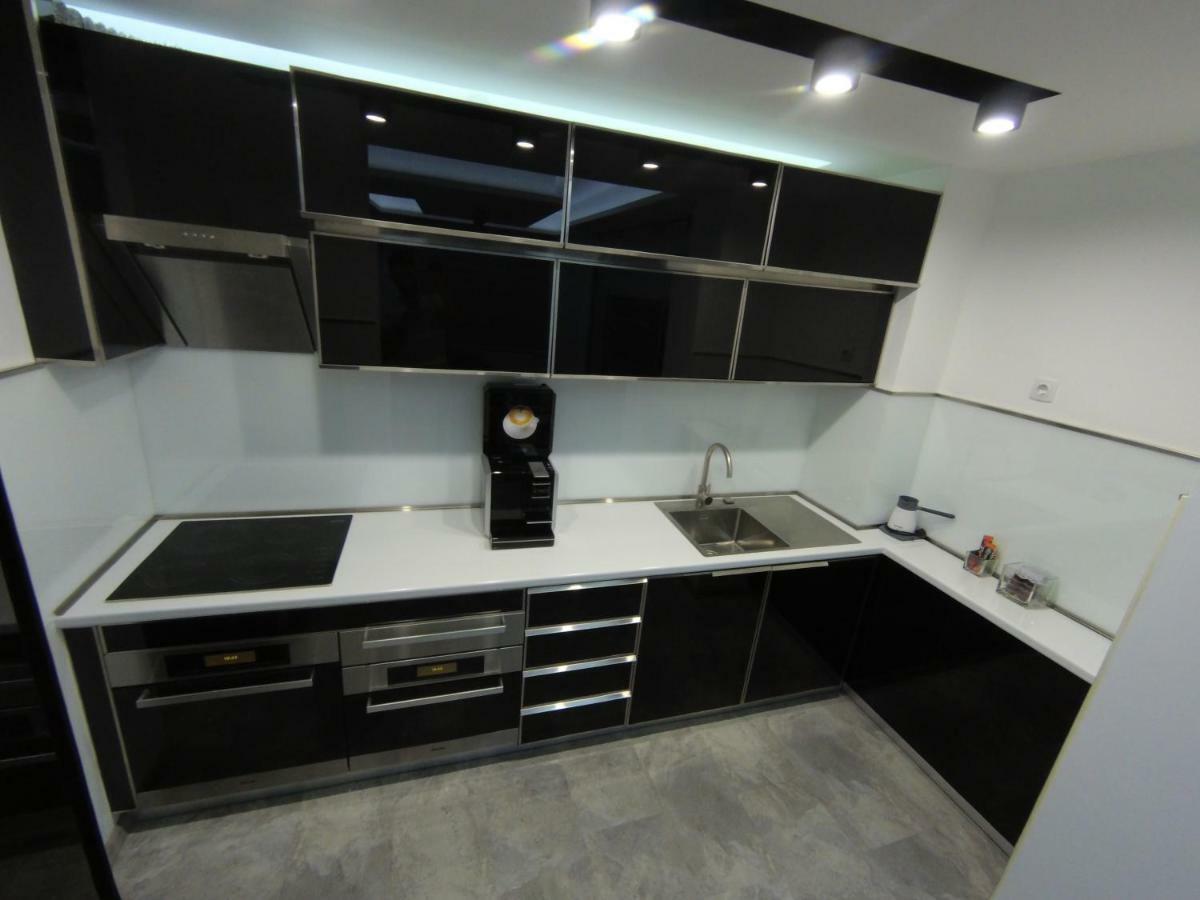 Grey Apartment Ni Dış mekan fotoğraf