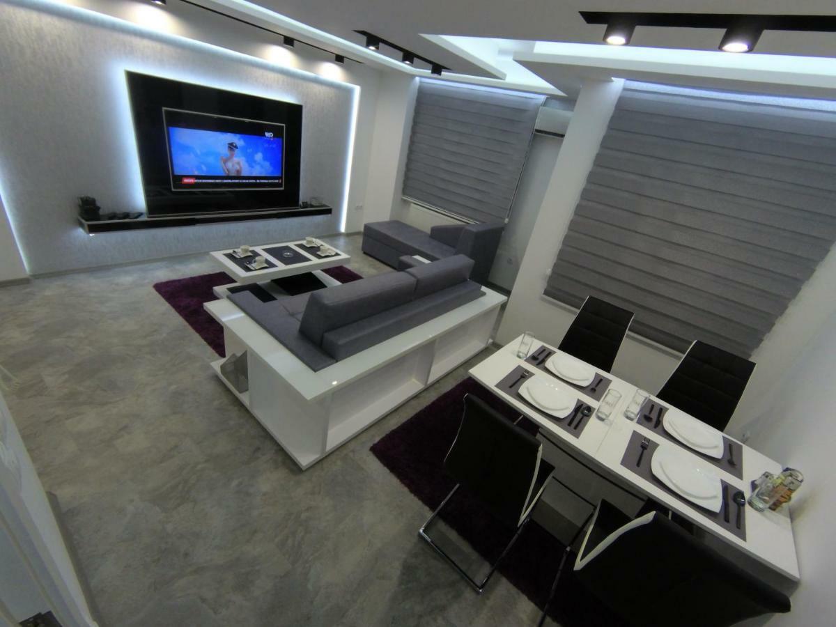 Grey Apartment Ni Dış mekan fotoğraf